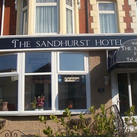 בלקפול The Sandhurst Hotel מראה חיצוני תמונה